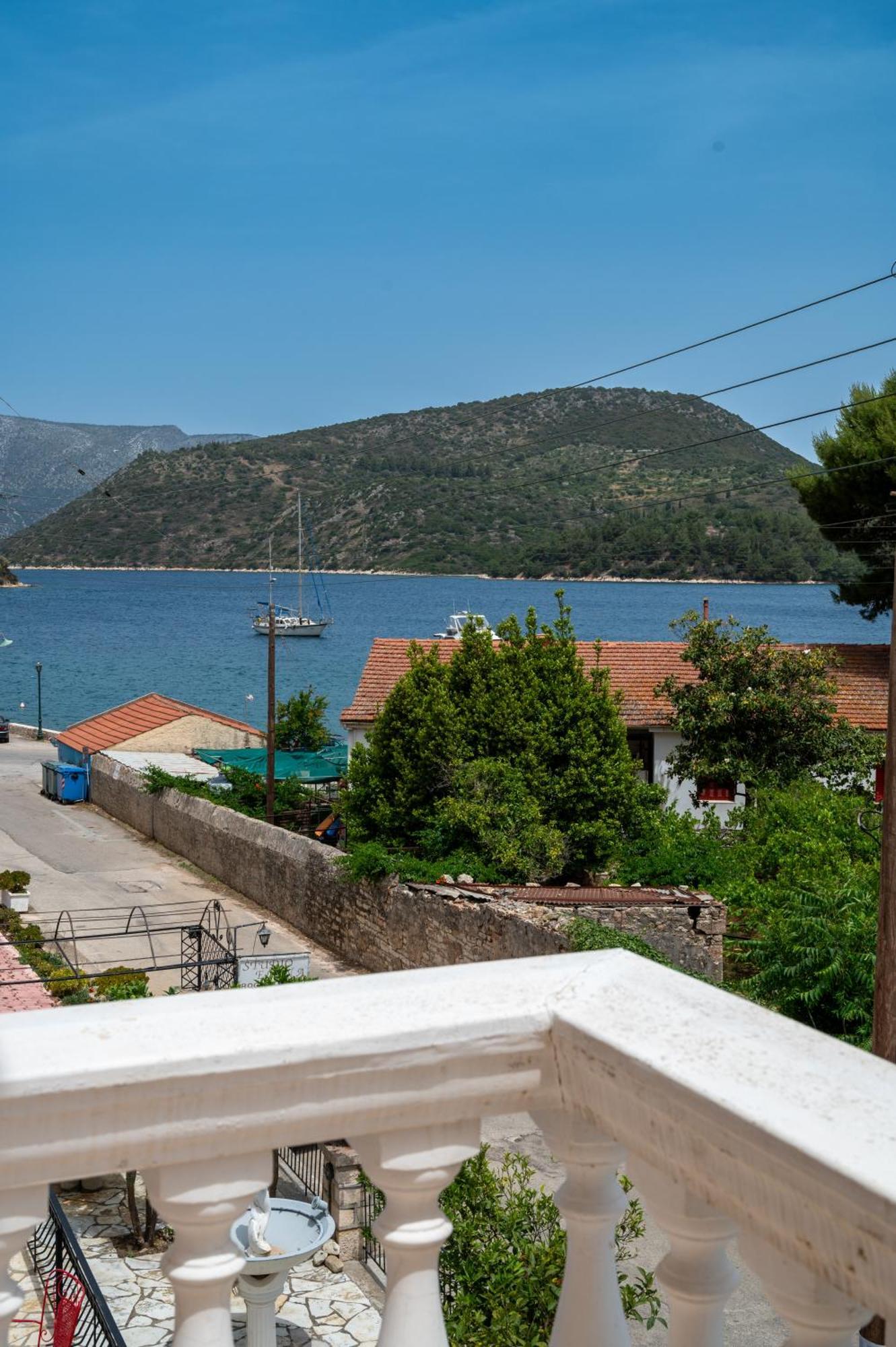 Koukouapartments & Suites Vathy  Bagian luar foto
