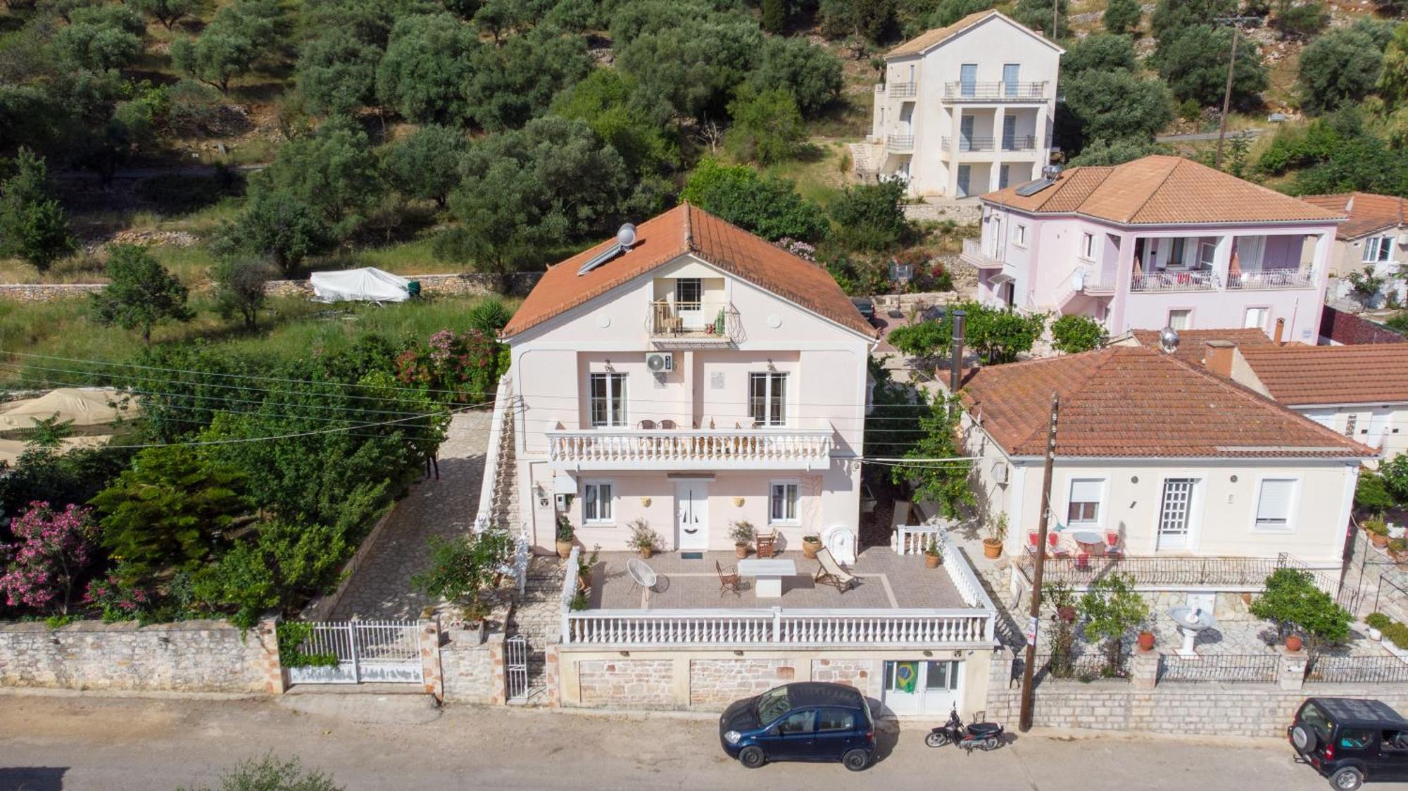 Koukouapartments & Suites Vathy  Bagian luar foto